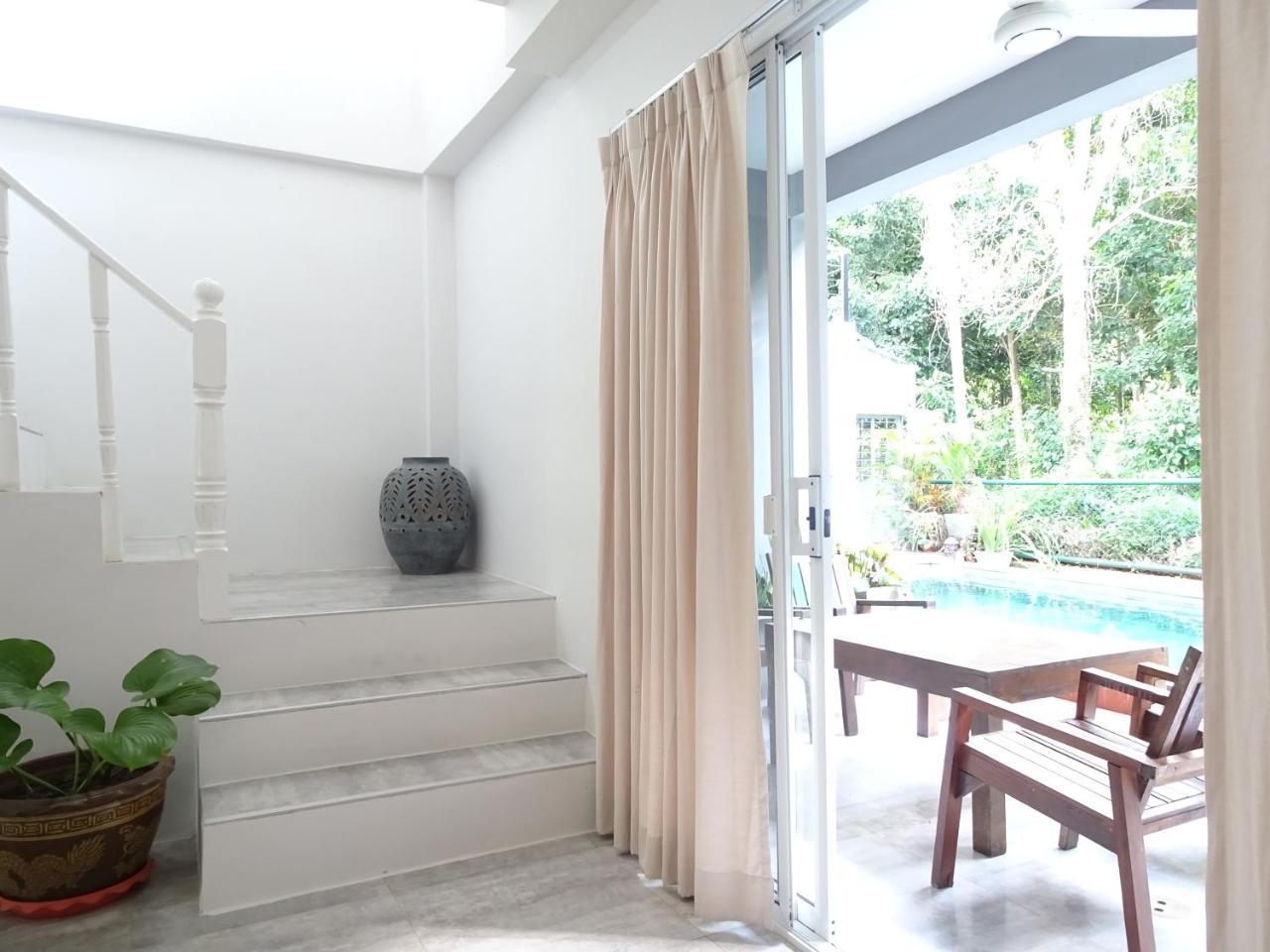 Isara Khao Lak Villa Eksteriør billede